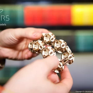 3d fleksi kocka u rukama